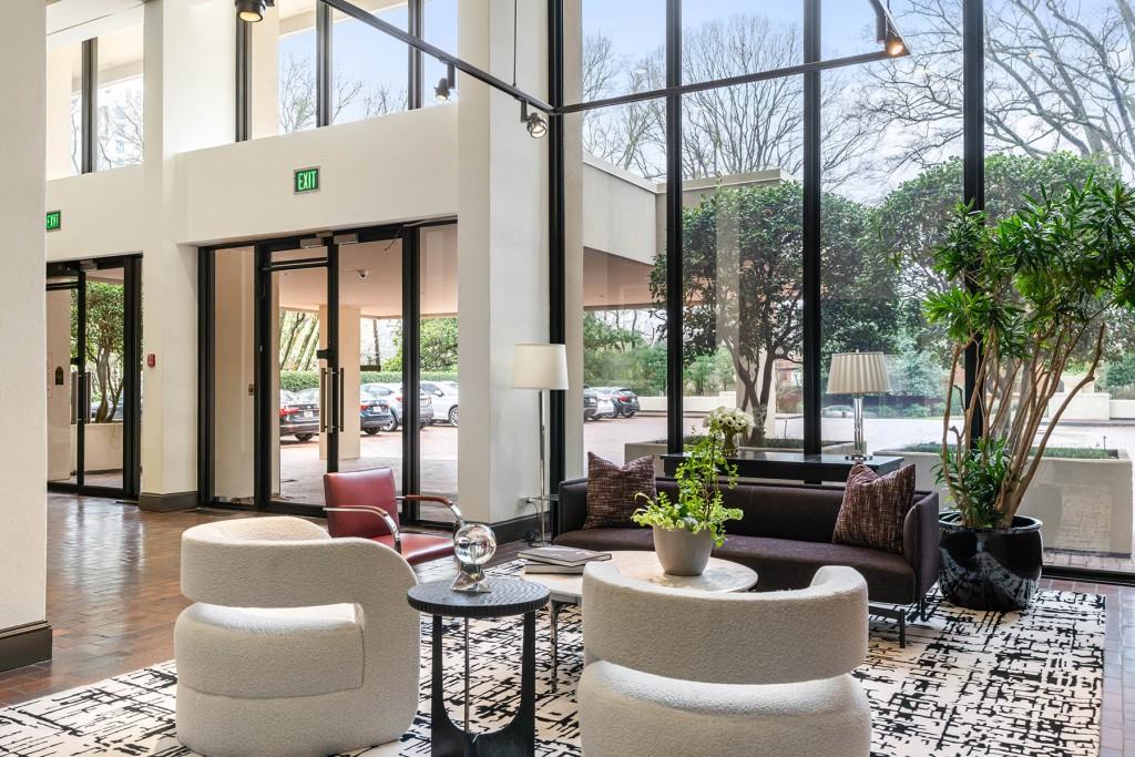 Plaza Towers - Residential