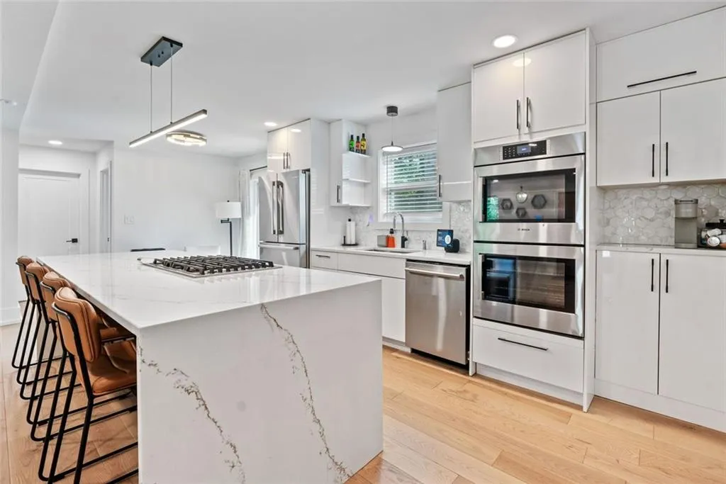 Atlanta, Georgia 30311, United States, 4 Bedrooms Bedrooms, ,4 BathroomsBathrooms,Residential,Active,133731