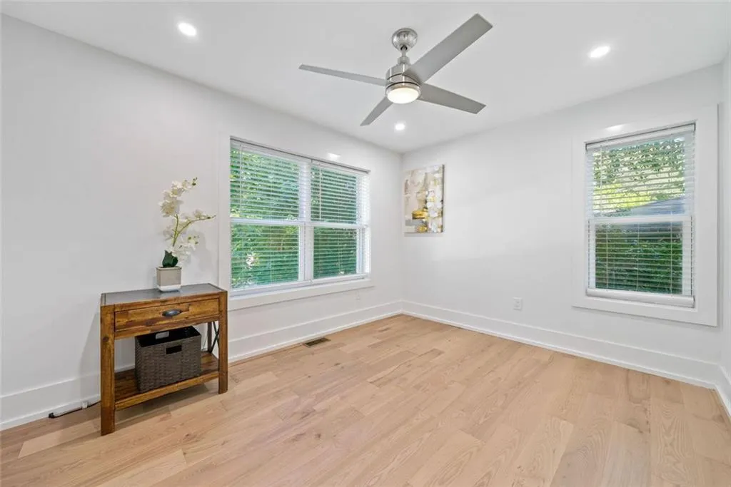 Atlanta, Georgia 30311, United States, 4 Bedrooms Bedrooms, ,4 BathroomsBathrooms,Residential,Active,133731