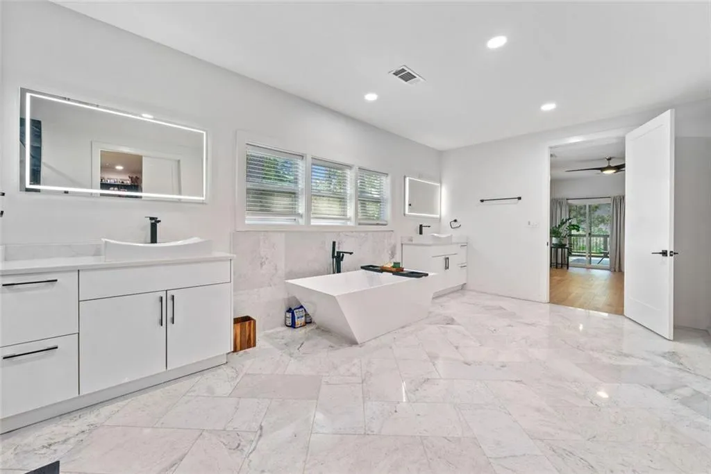 Atlanta, Georgia 30311, United States, 4 Bedrooms Bedrooms, ,4 BathroomsBathrooms,Residential,Active,133731