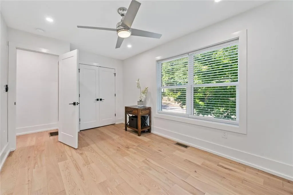 Atlanta, Georgia 30311, United States, 4 Bedrooms Bedrooms, ,4 BathroomsBathrooms,Residential,Active,133731