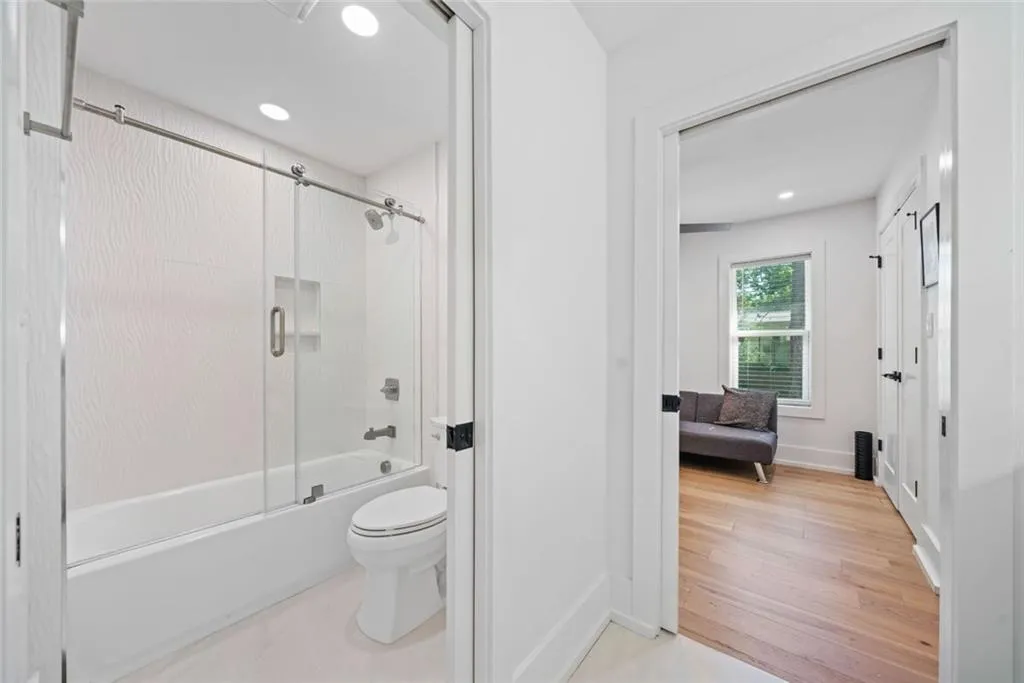 Atlanta, Georgia 30311, United States, 4 Bedrooms Bedrooms, ,4 BathroomsBathrooms,Residential,Active,133731