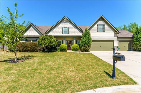 Homes For Sale - 492 Conductor Court<br/> Jefferson, GA 30549