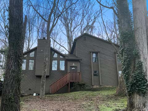 Homes For Sale - 136 Creekview Drive<br/> Cherokee County, Woodstock, GA 30188