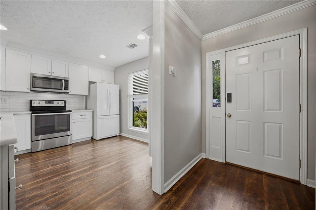 2270 Newport Landing