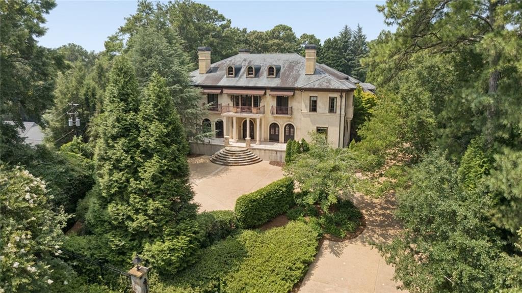 72 Blackland Road NW