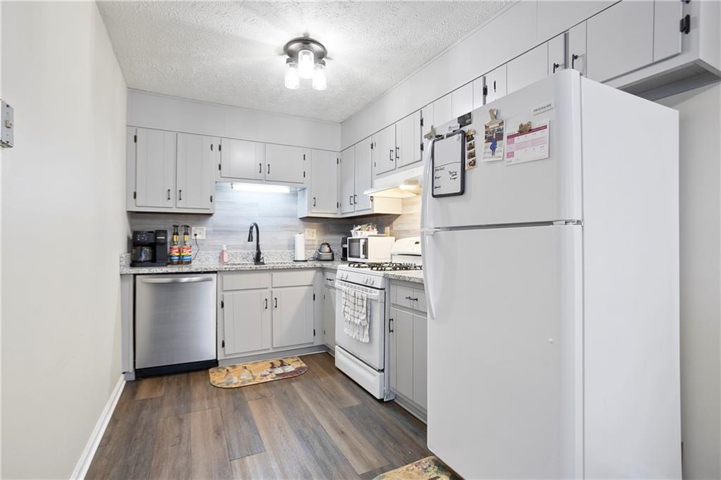 TIMBER CREEK ESTATES - Residential