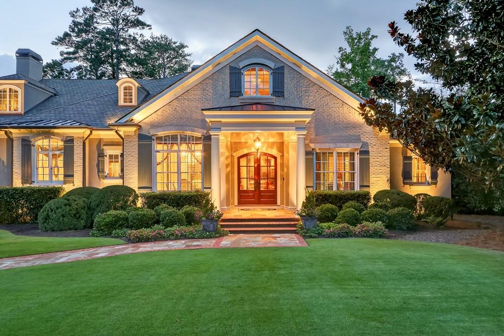 2954 Ridgewood Road NW