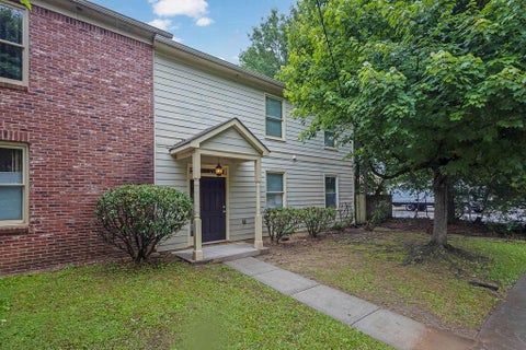 Townhouse For Sale - 1707 Taylor Avenue<br/> Atlanta, GA 30344