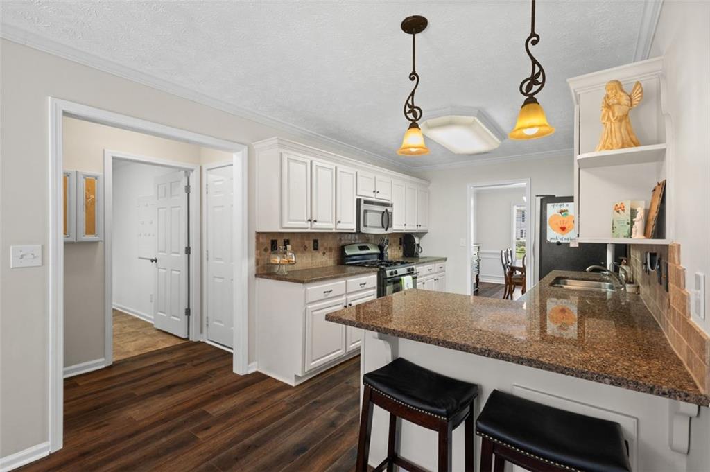 1082 SUNNY GLENN Court