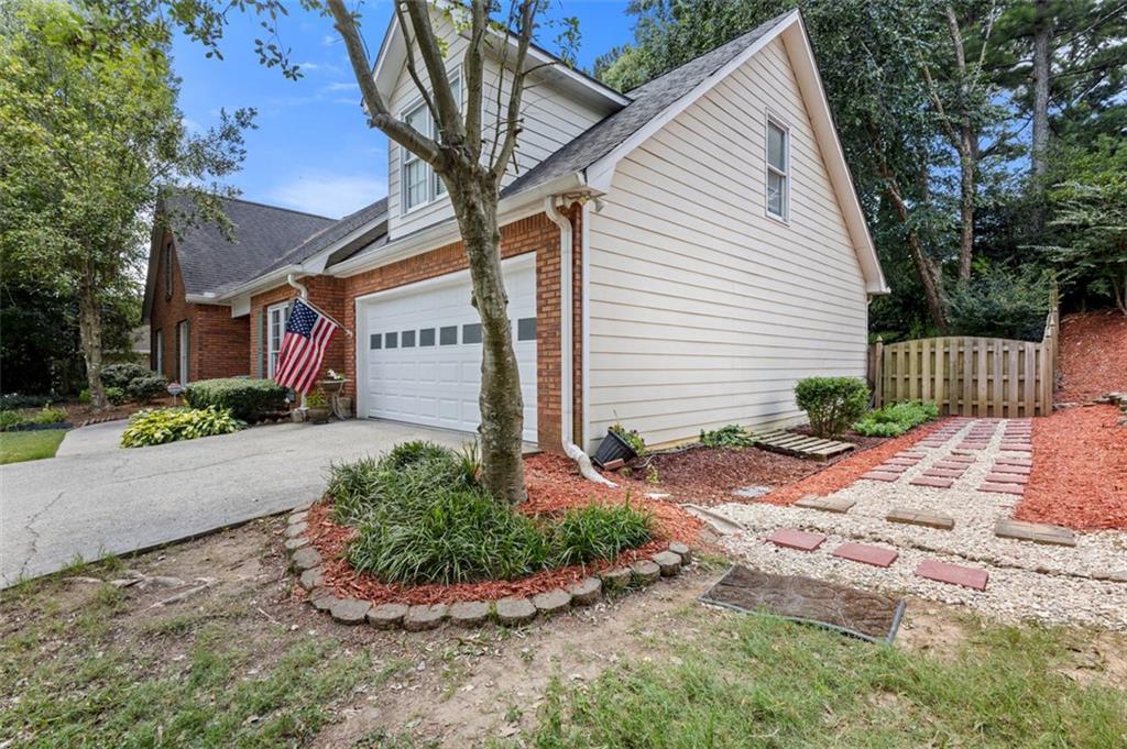 1082 SUNNY GLENN Court