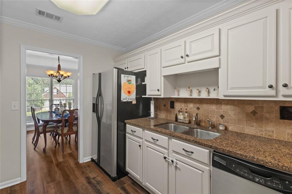 1082 SUNNY GLENN Court