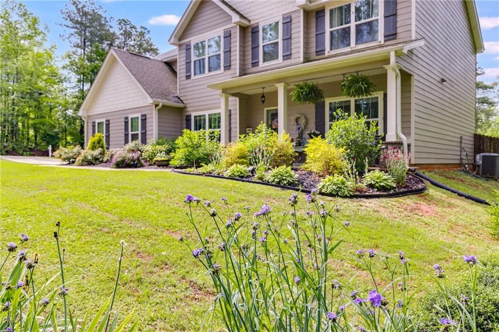 Photo of 13 Westbrook Road, Carrollton, GA 30116 (MLS # 7704527)