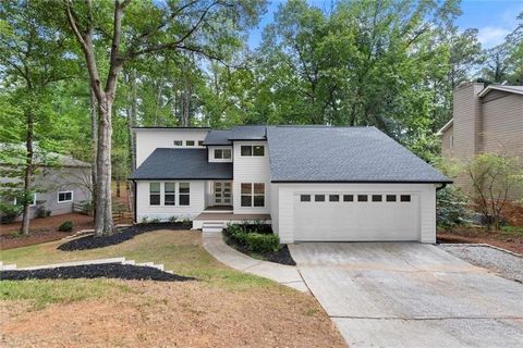 3040 Roxburgh Drive Roswell GA 30076