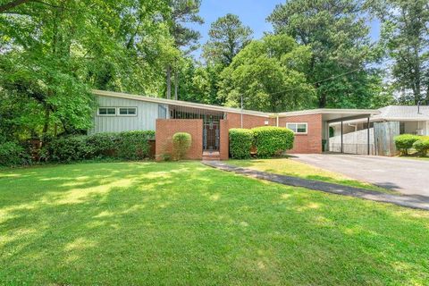 Photo for 1159 Moores Mill Road NW, Atlanta, GA 30327 (MLS # 7227972)