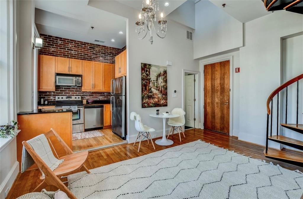 30 5th Street NE 1006
