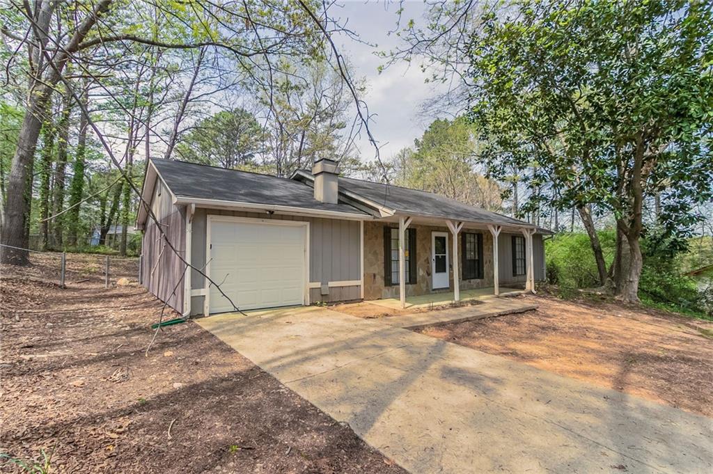 1803 Gingham Court, Lithonia, Georgia image 2