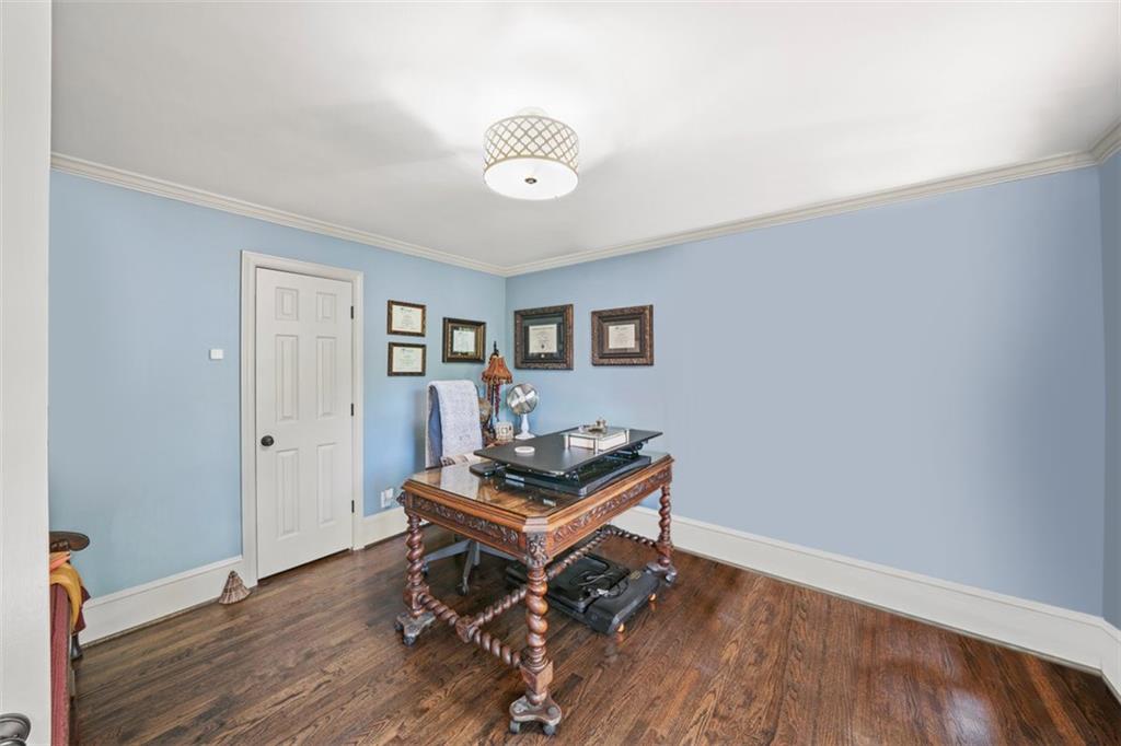 1880 Redbourne Drive, Atlanta, Georgia image 7