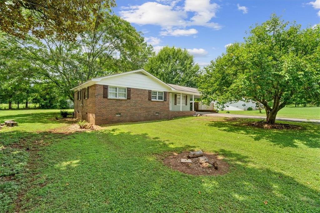 126 Kinman Road SW