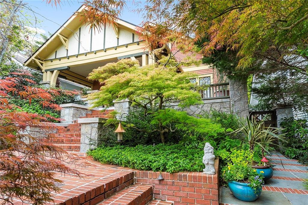 171 Westminster Drive NE