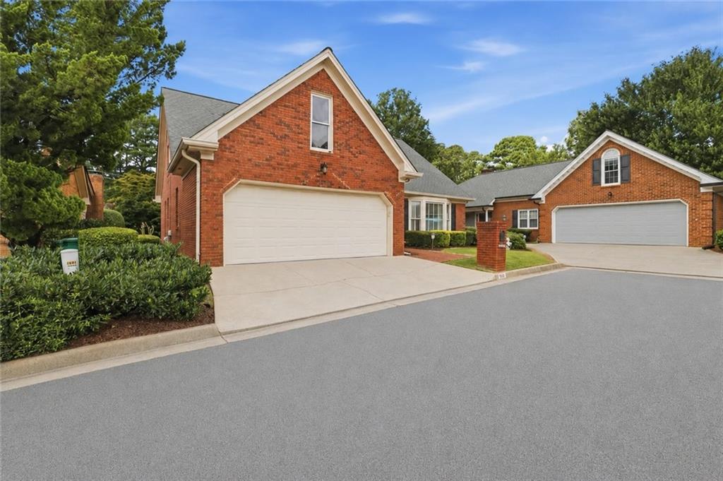 1826 Hermitage Place