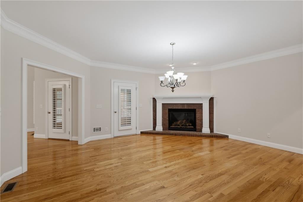 210 Enfield Lane