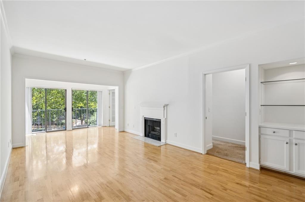 2921 Lenox Road NE 106