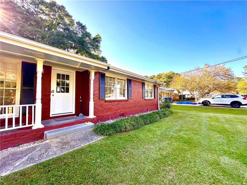 315 Greenwood Drive NW