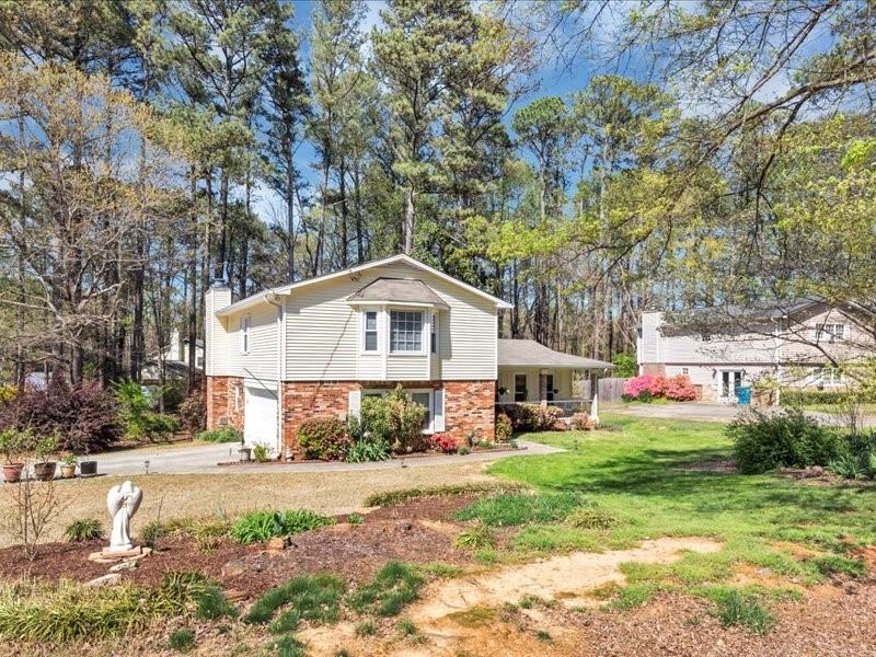 5221 La Paloma Drive, Lilburn, Georgia image 2