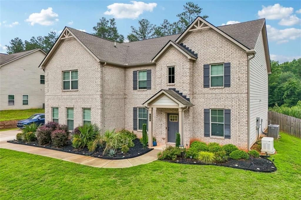 415 Traditions Lane