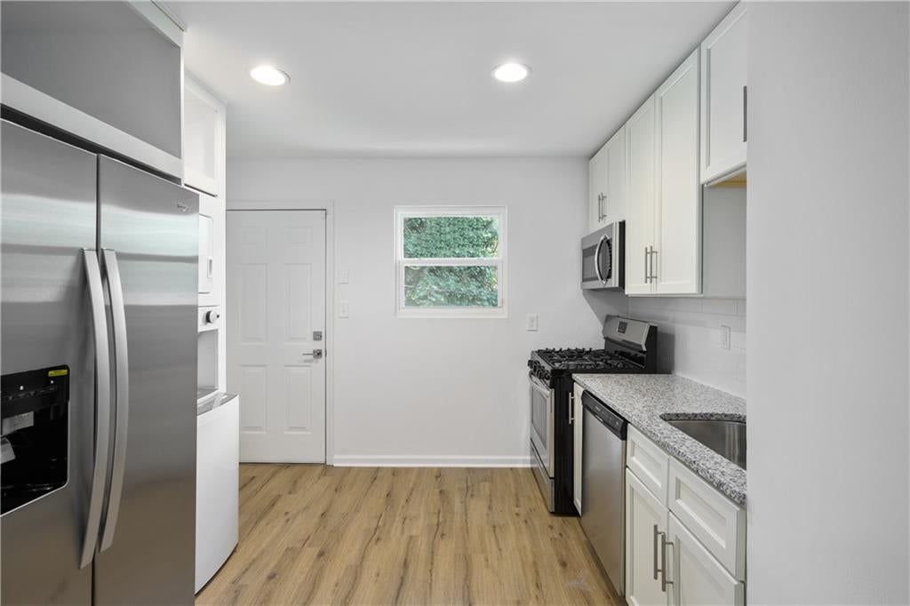 1170 Greenwich Street SW 6