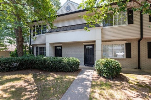 Photo of 6940 Roswell Road #B3, Sandy Springs, GA 30328 (MLS # 7832403)