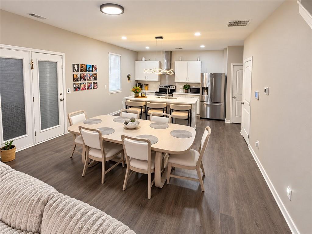 341 Starbuck Parkway
