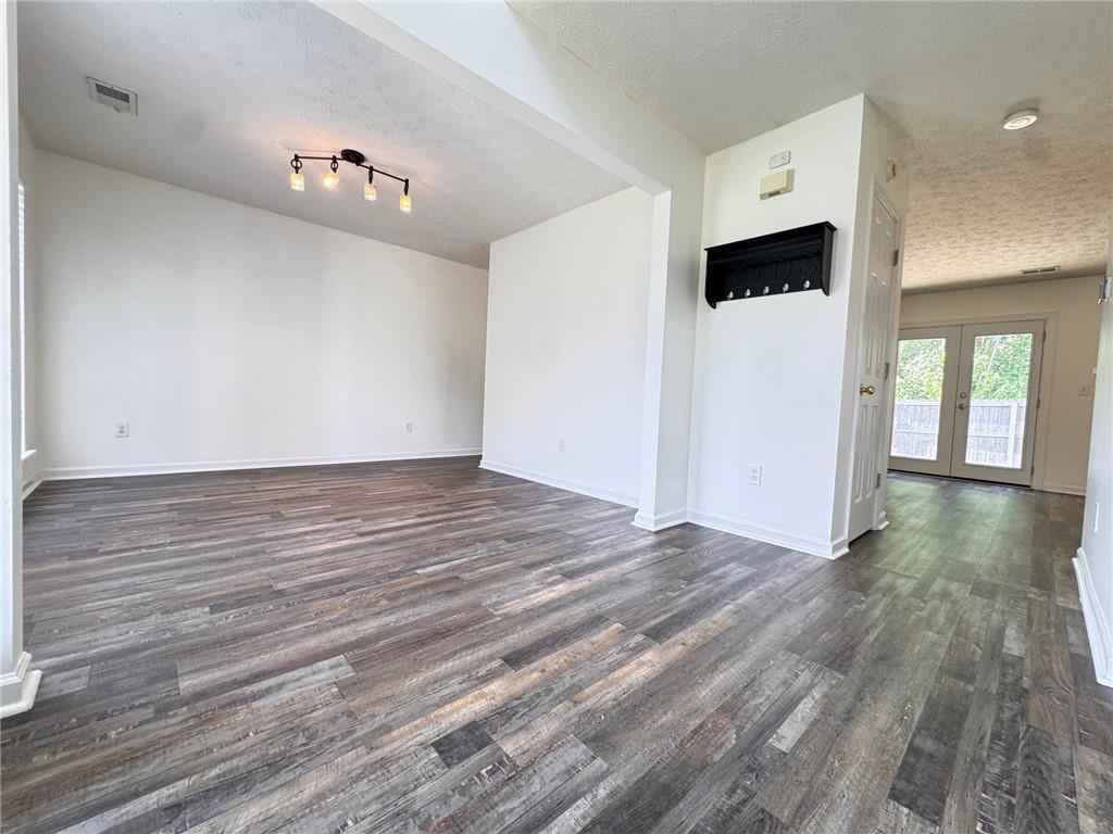 3945 Brushy Creek Way
