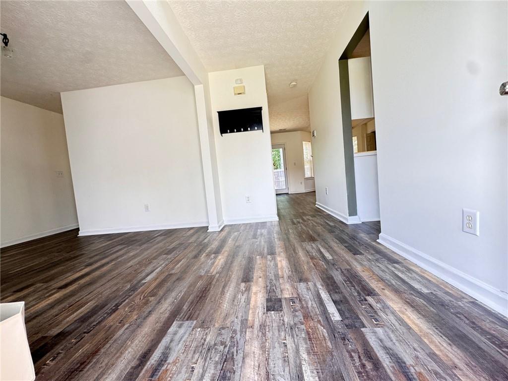 3945 Brushy Creek Way