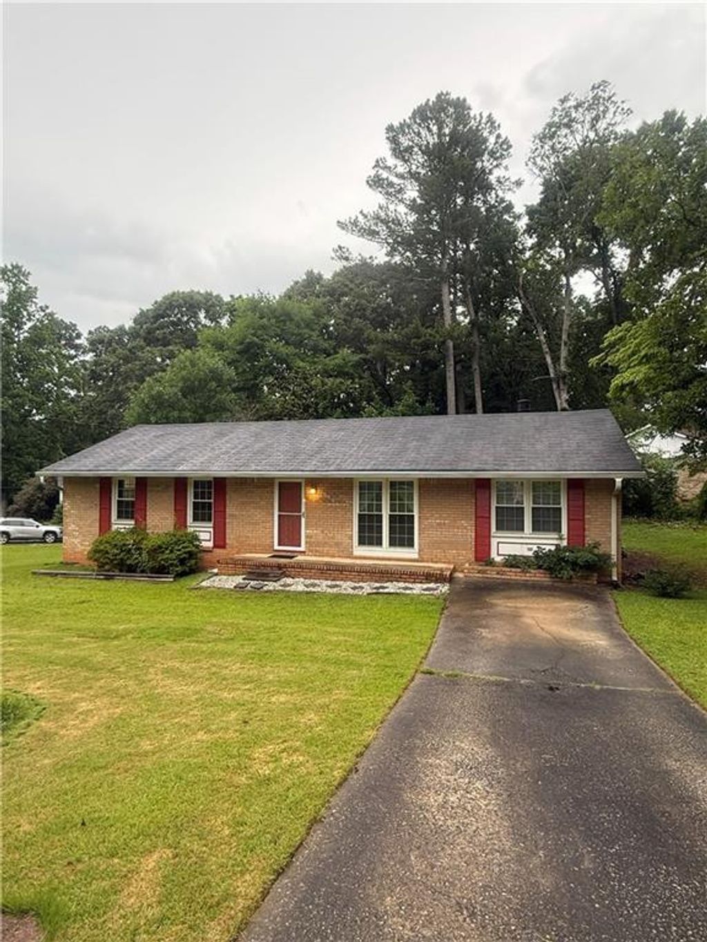 Photo of 3000 Bay Berry Drive SW, Marietta, GA 30008 (MLS # 7785711)