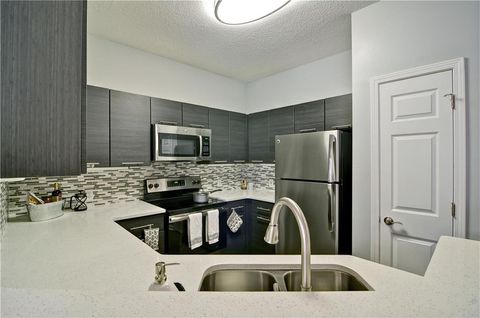 Condo For Rent - 1100 Park Creek Court #0227<br/> Gainesville, GA 30504
