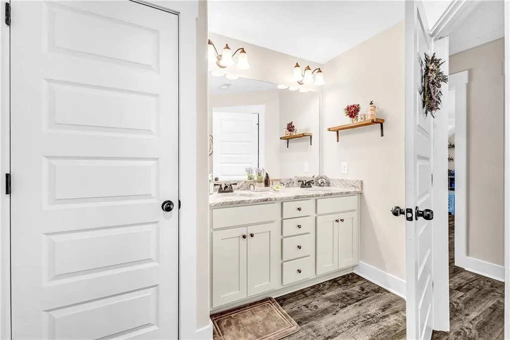 McDonough, Georgia 30252, United States, 4 Bedrooms Bedrooms, ,3 BathroomsBathrooms,Residential,Active,94200