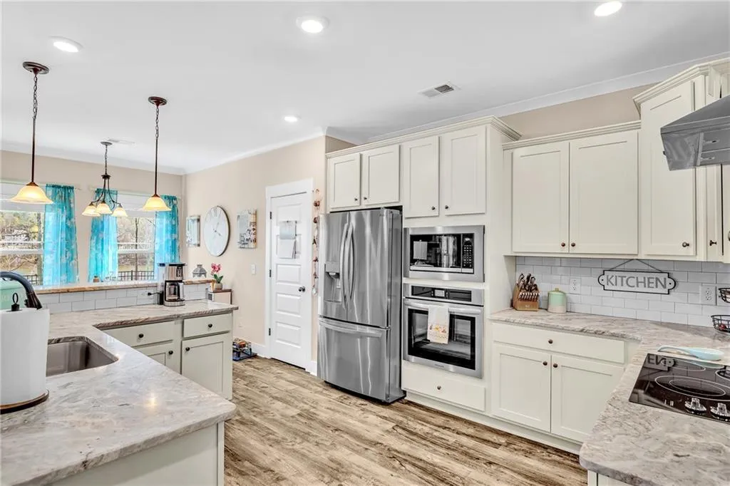 McDonough, Georgia 30252, United States, 4 Bedrooms Bedrooms, ,3 BathroomsBathrooms,Residential,Active,94200