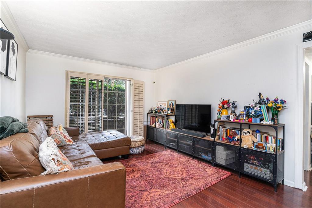 3175 Seven Pines Court 207