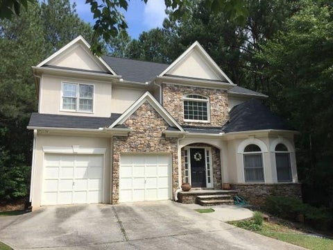 Homes For Sale - 9410 Coleherne Court<br/> Alpharetta, GA 30022