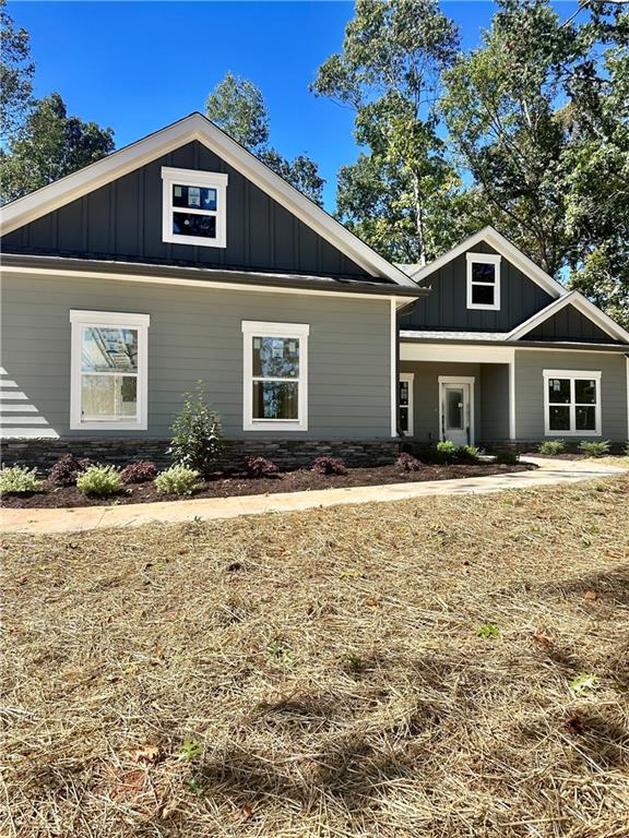 7150 Whispering Oaks Trail