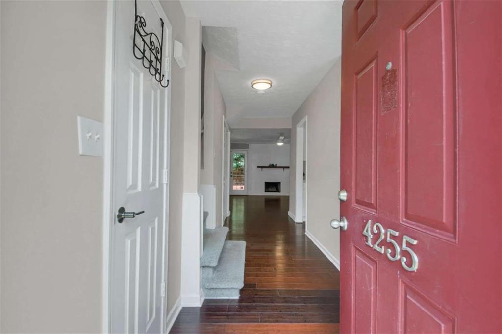 4255 Glen Iris Drive