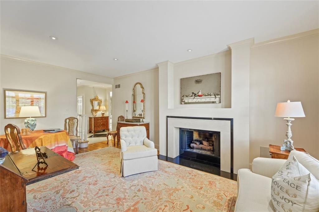 74 Paces West Court NW