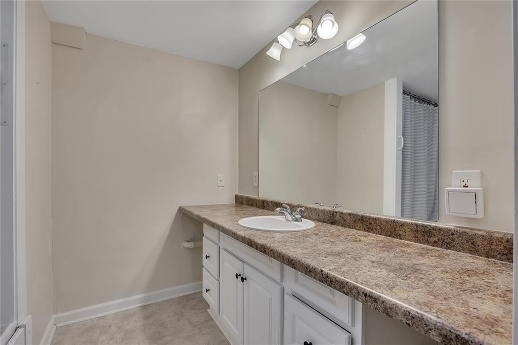 4618 Barkley Drive, Acworth, Georgia image 36