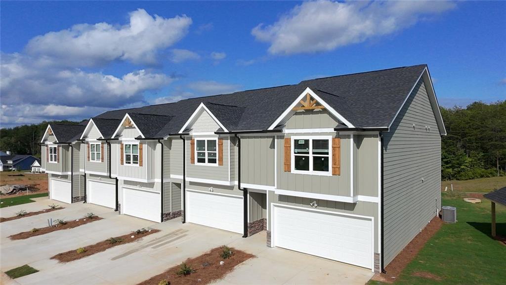 6330 Pine Ridge Point Point
