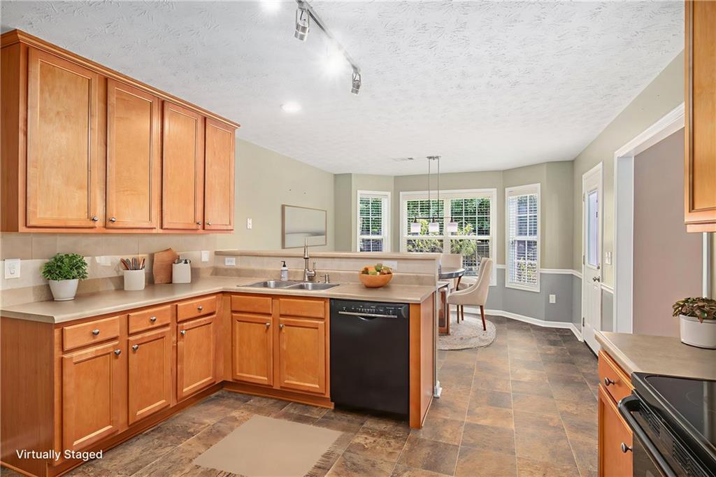 673 Country Grove Lane