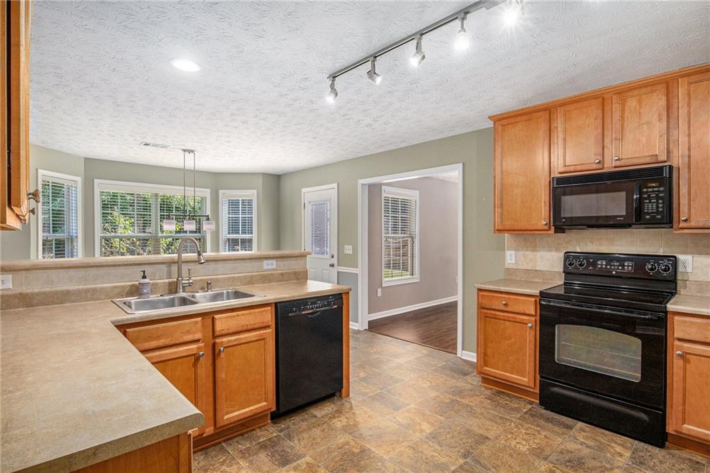 673 Country Grove Lane