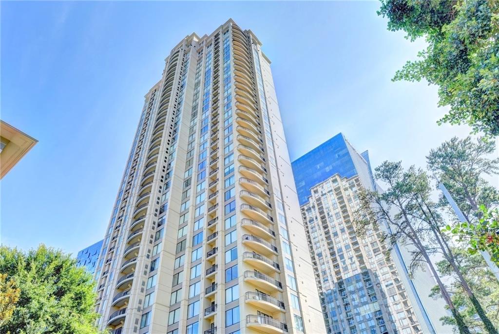 3445 Stratford Road NE 2106