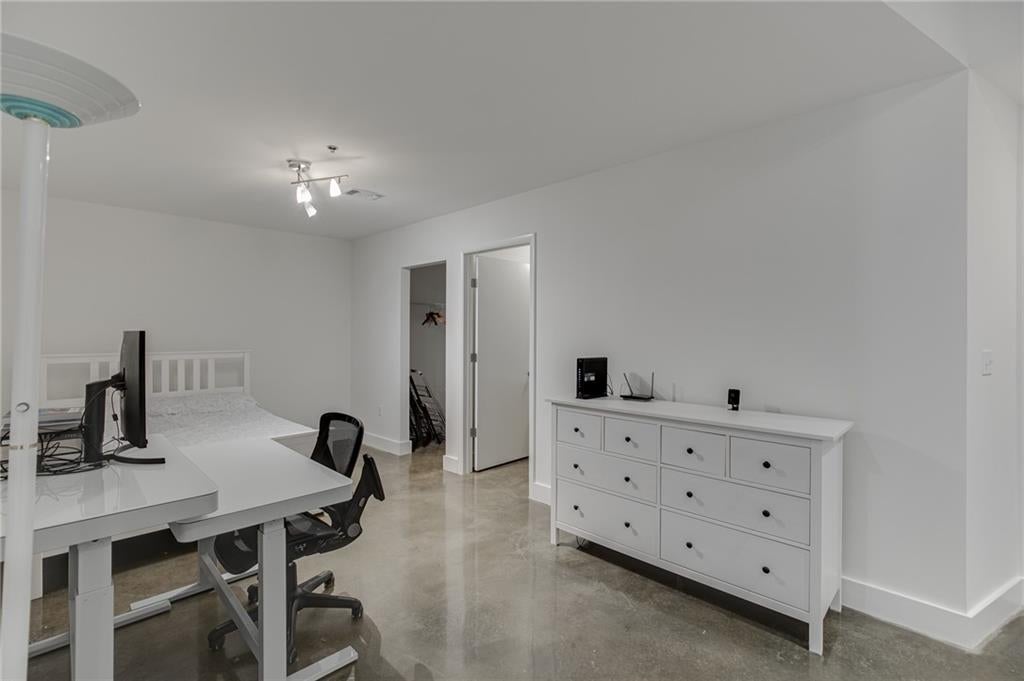 845 Spring Street NW 127